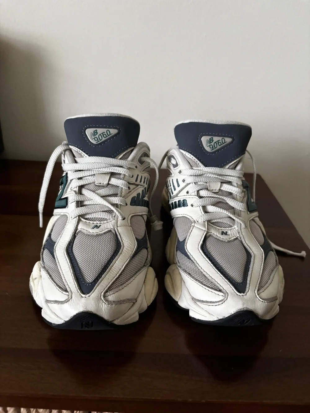 New Balance 990v2 White Gray Navy Athletic Sneakers - Picture 5 of 6